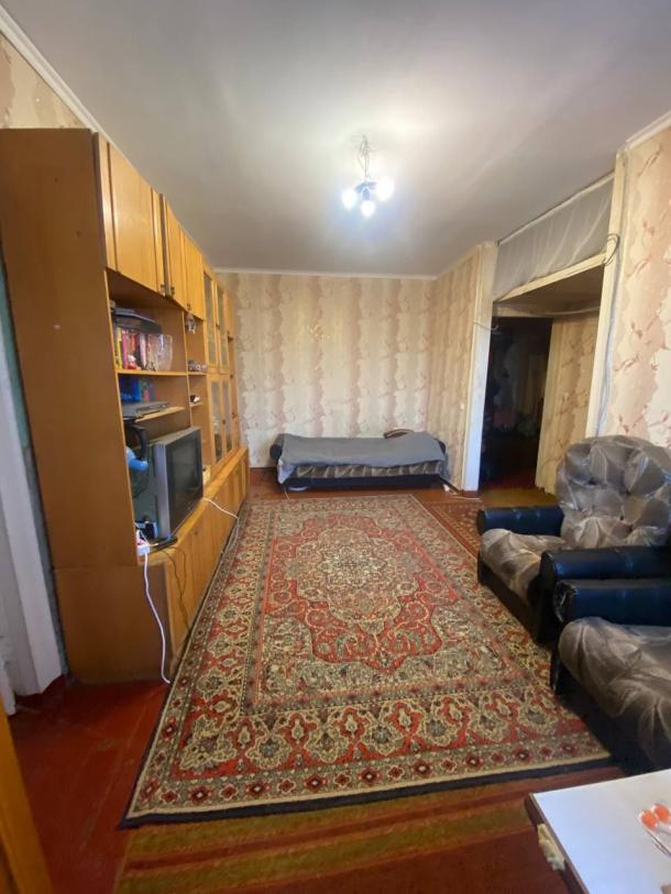 Квартира, 3-кімн., Чугуев, Чугуевский район, Авиатор мкр