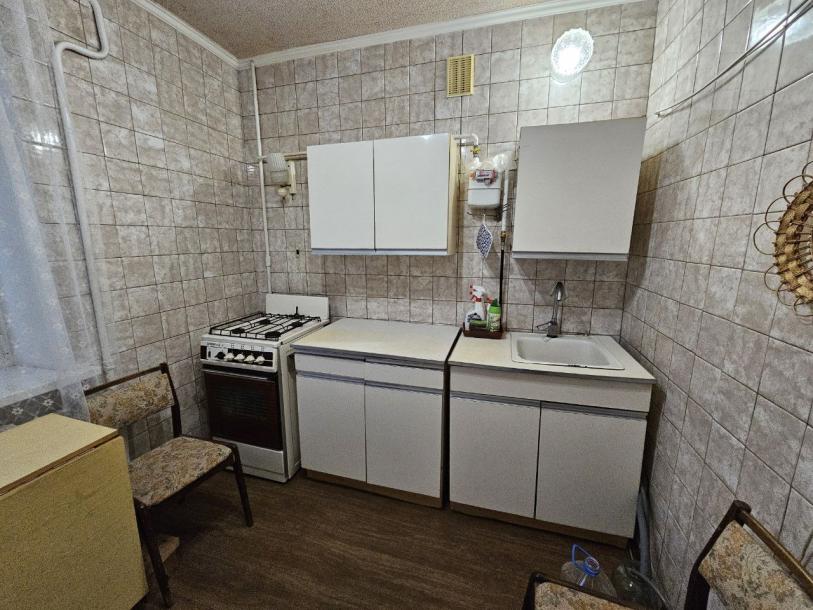 Квартира, 2-кімн., Харьков, Павлово Поле, 23 Августа