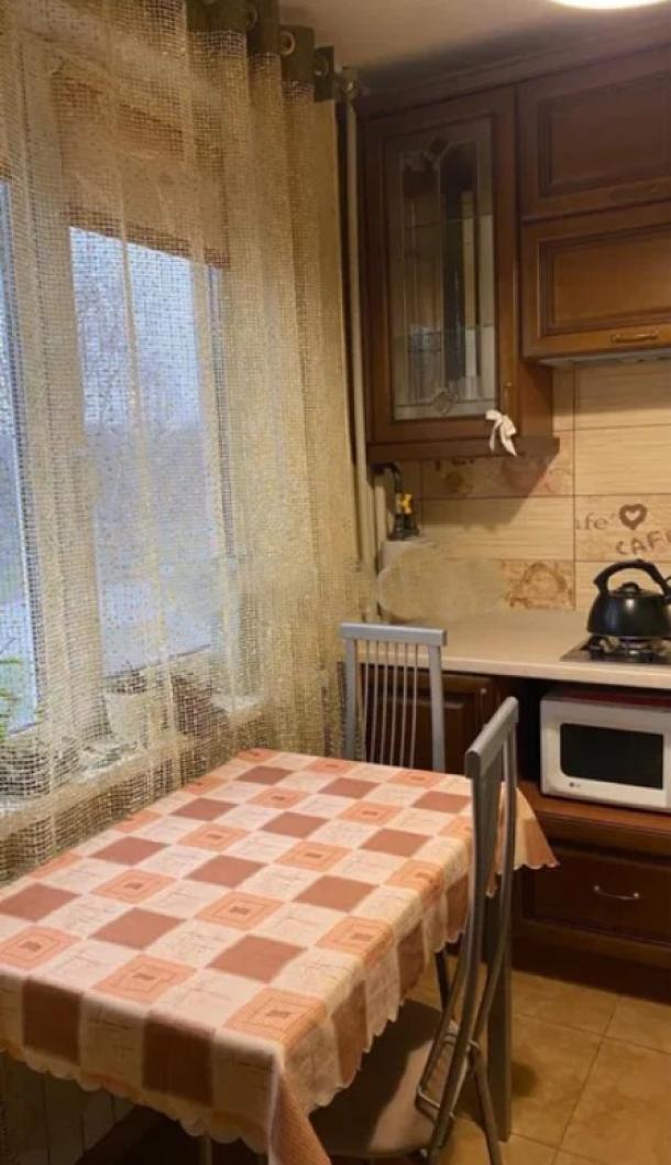 Квартира, 2-кімн., Харьков, 656м/р, Гвардейцев Широнинцев