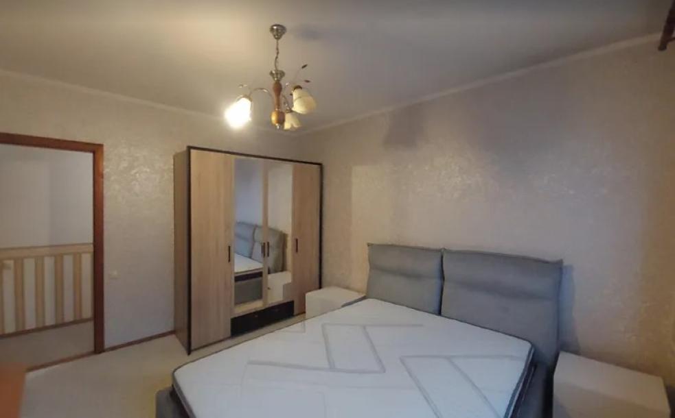 Квартира, 3-кімн., Харьков, Алексеевка, Людвига Свободы пр.