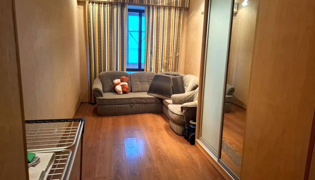 Квартира, 3-кімн., Харьков, Нагорный, Алчевских