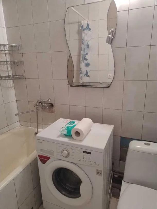 Квартира, 2-кімн., Харьков, Салтовка, Гвардейцев Широнинцев