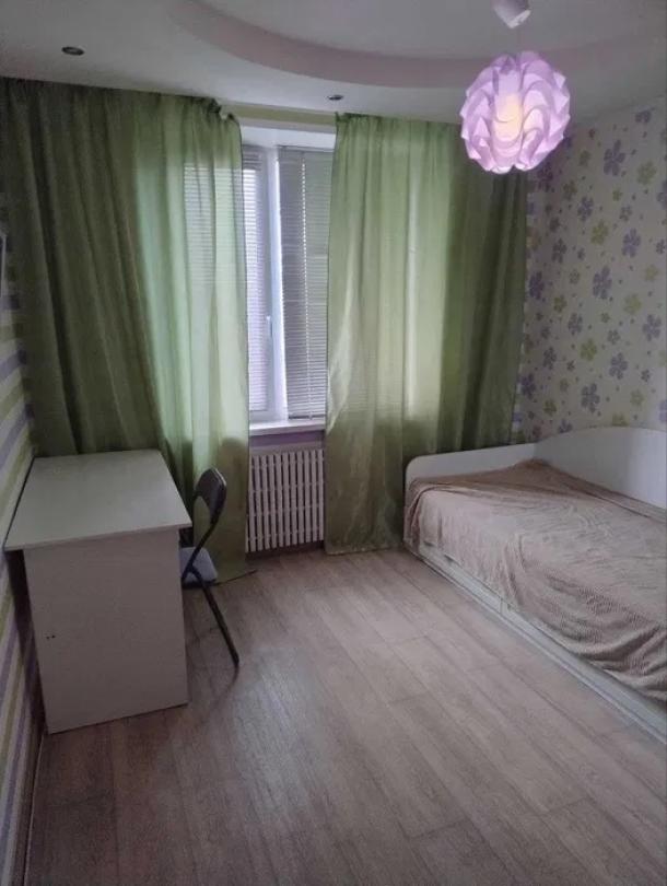 Квартира, 2-кімн., Харьков, Салтовка, Гвардейцев Широнинцев