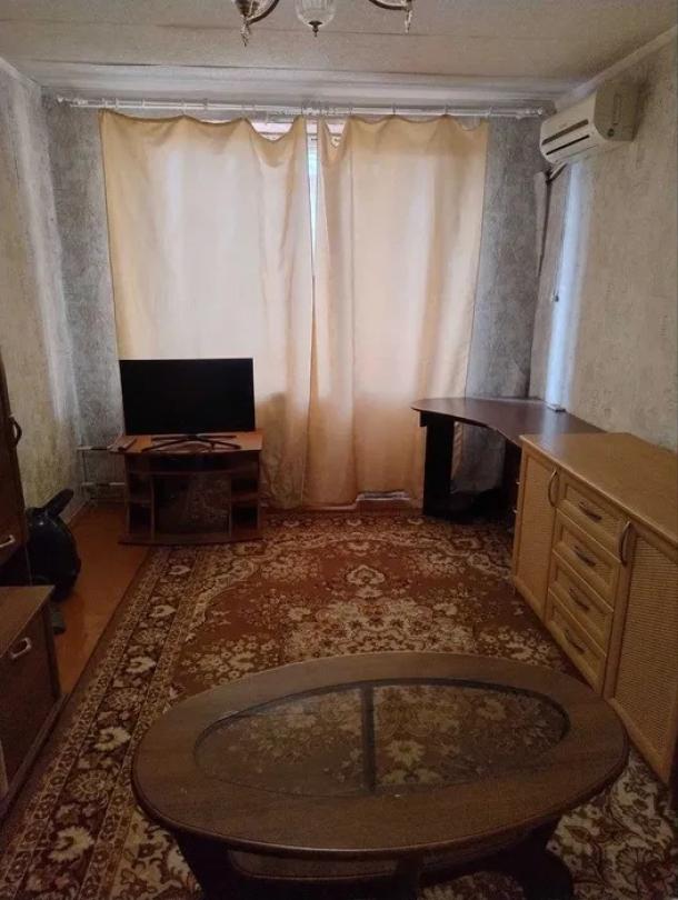 Квартира, 2-кімн., Харьков, Салтовка, Гвардейцев Широнинцев