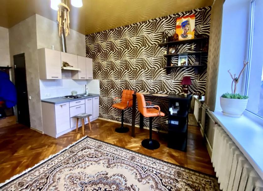 Купить гостинка, Харьков, Спортивная метро, Добровольцев (Молодой Гвардии)