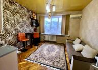 гостинка, Харьков, Спортивная метро, Добровольцев (Молодой Гвардии)