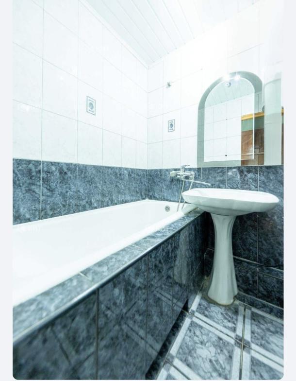 Квартира, 3-кімн., Харьков, 1 Северная Салтовка, Соборности Украины (Дружбы Народов)