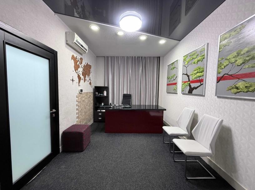 Квартира, 4-кімн., Харьков, Нагорный, Багалия