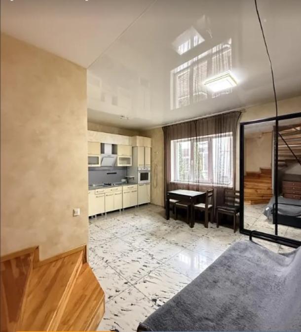 Квартира, 2-кімн., Харьков, Центральный рынок метро, Чеботарская