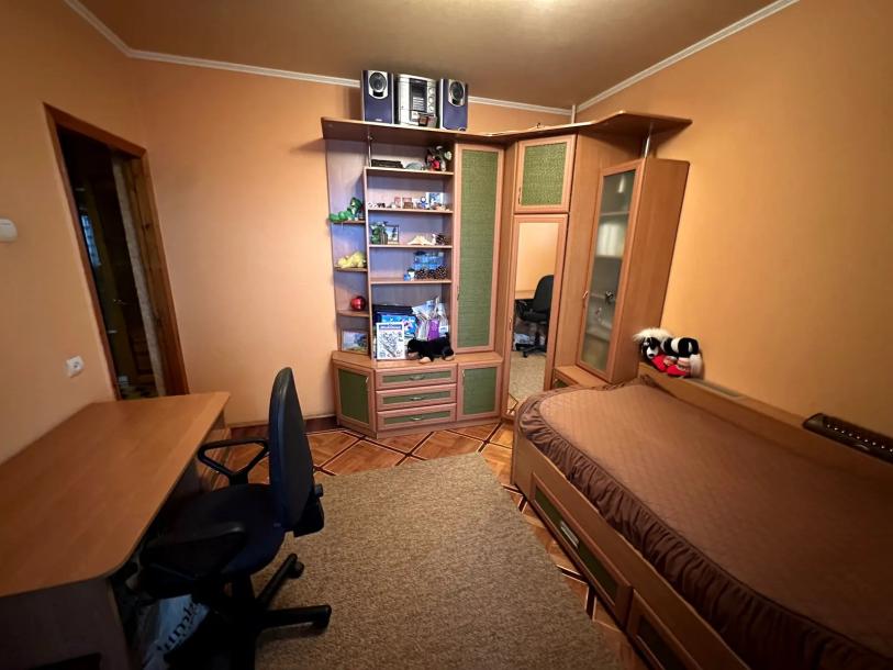 Квартира, 3-кімн., Харьков, 601м/р, Салтовское шоссе