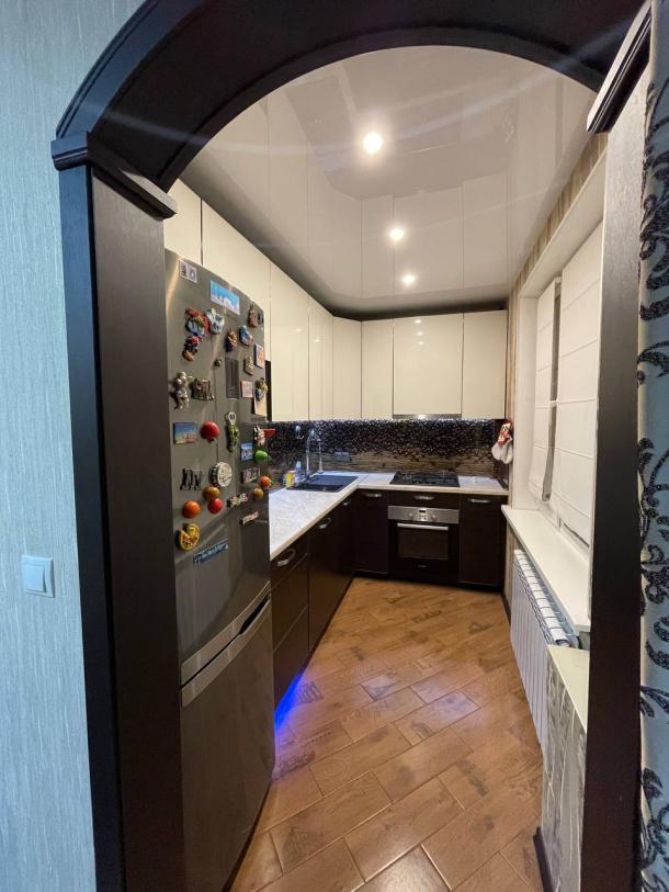 Квартира, 3-кімн., Харьков, 522м/р, Академика Павлова