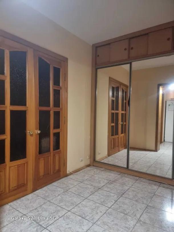 Квартира, 3-кімн., Харьков, Центр, Свободы