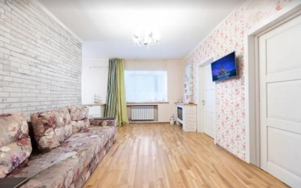 Квартира, 3-кімн., Харьков, Одесская, Аэрокосмический просп. (Гагарина проспект)