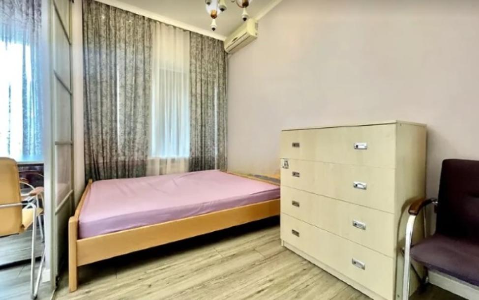 Квартира, 2-кімн., Харьков, Нагорный, Свободы