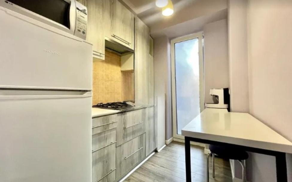 Квартира, 2-кімн., Харьков, Нагорный, Свободы