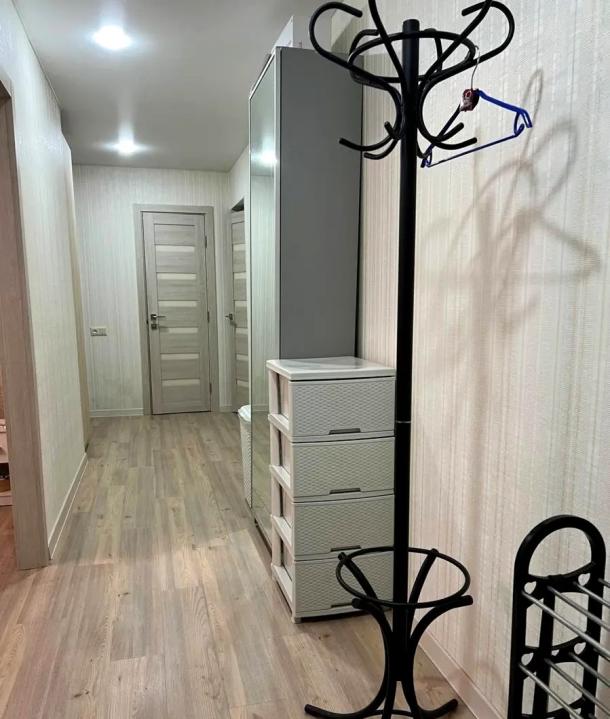 Квартира, 3-кімн., Харьков, Южный Вокзал, Словянская (50 лет Октября)