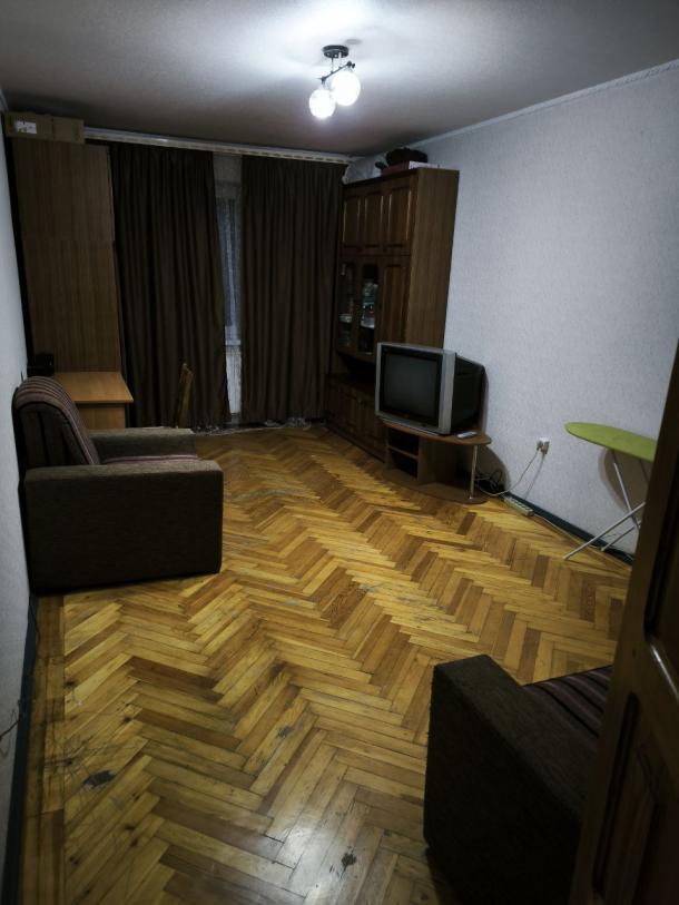 Квартира, 2-кімн., Харьков, Салтовка, Гвардейцев Широнинцев