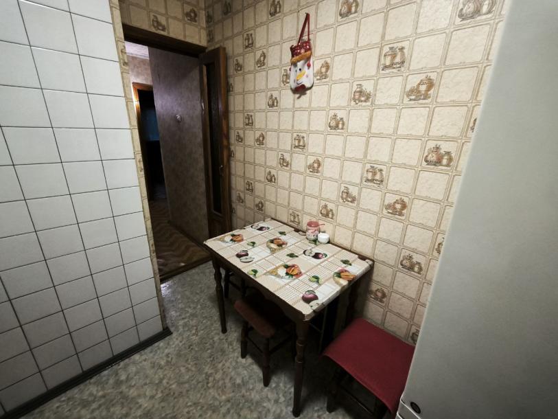 Квартира, 2-кімн., Харьков, Салтовка, Гвардейцев Широнинцев