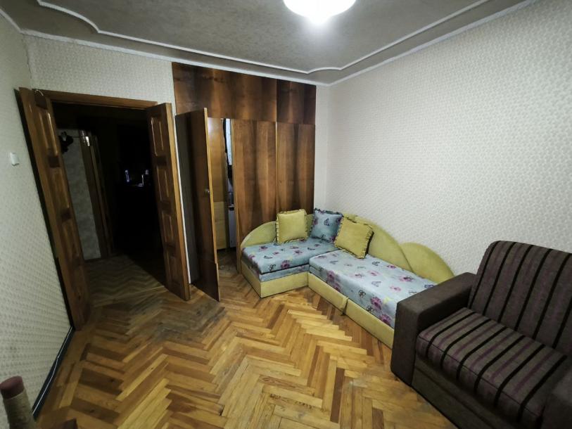 Квартира, 2-кімн., Харьков, Салтовка, Гвардейцев Широнинцев