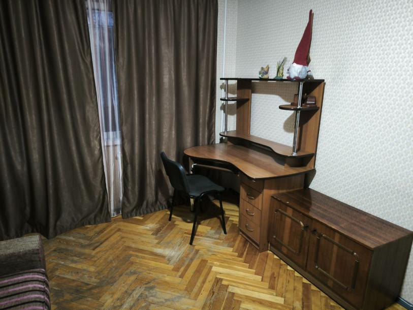 Квартира, 2-кімн., Харьков, Салтовка, Гвардейцев Широнинцев