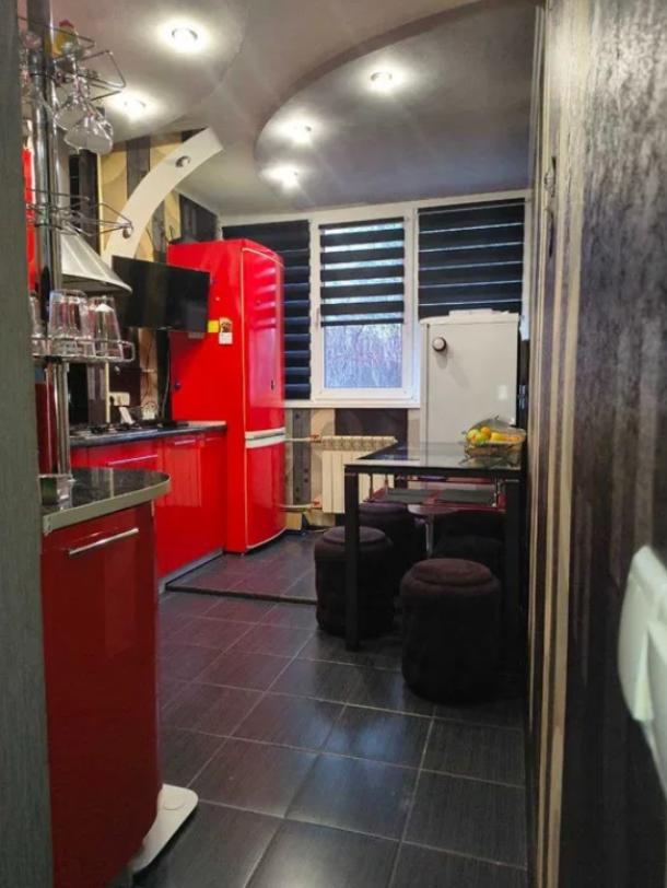 Квартира, 1-кімн., Харьков, 5 Северная Салтовка, Метростроителей