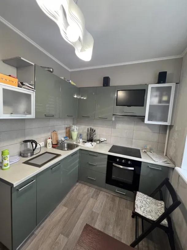 Квартира, 1-кімн., Харьков, Рогань жилмассив, Роганская