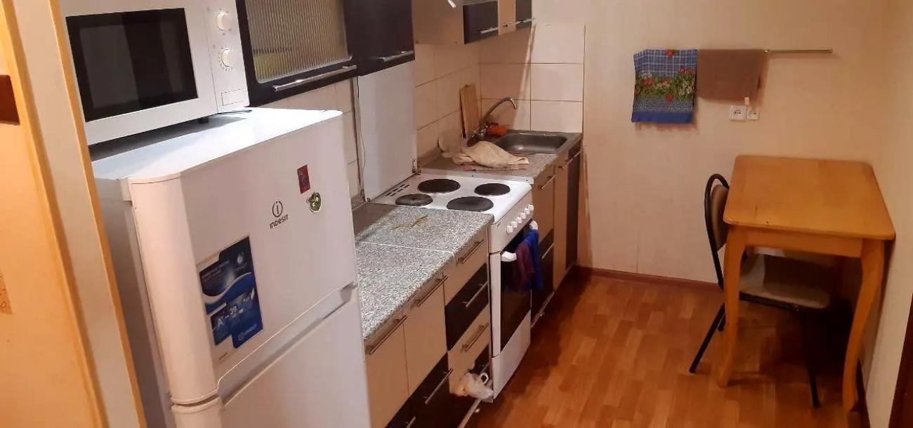 Квартира, 2-кімн., Харьков, Павлово Поле, Новопрудная