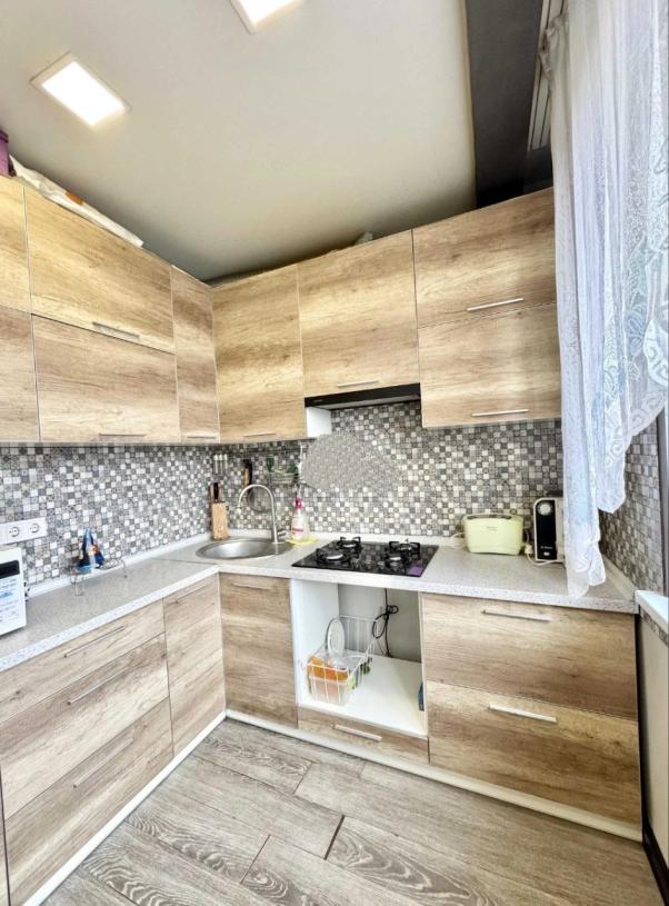 Квартира, 1-кімн., Харьков, 520м/р, Гвардейцев Широнинцев