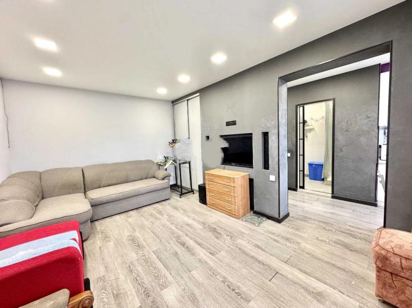 Квартира, 1-кімн., Харьков, 520м/р, Гвардейцев Широнинцев