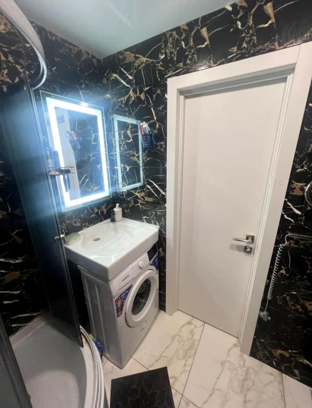 Гостинка, Харьков, Защитников Украины метро, Героев Харькова пр-т