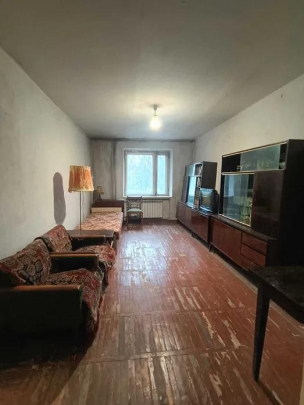 Квартира, 3-кімн., Харьков, Гагарина метро , Аэрокосмический просп. (Гагарина проспект)