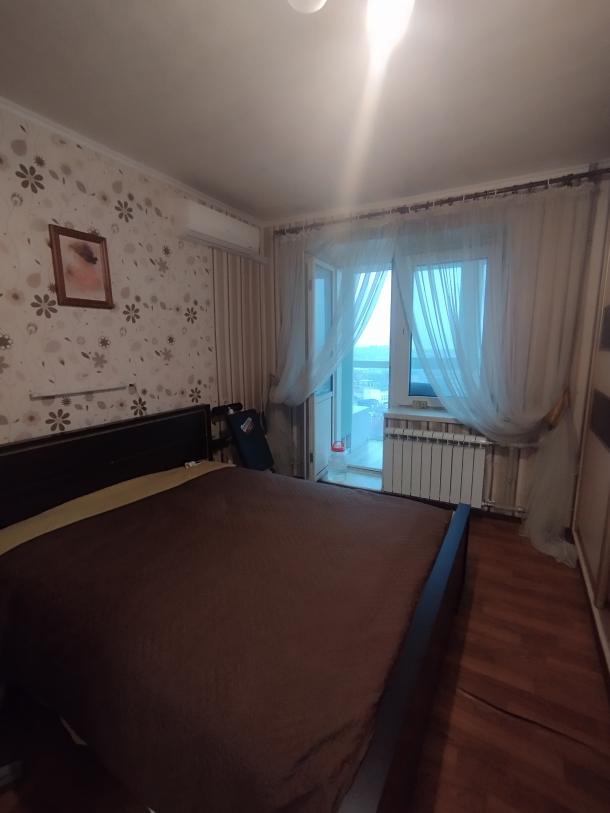 Квартира, 2-кімн., Харьков, Гагарина метро , Аэрокосмический просп. (Гагарина проспект)