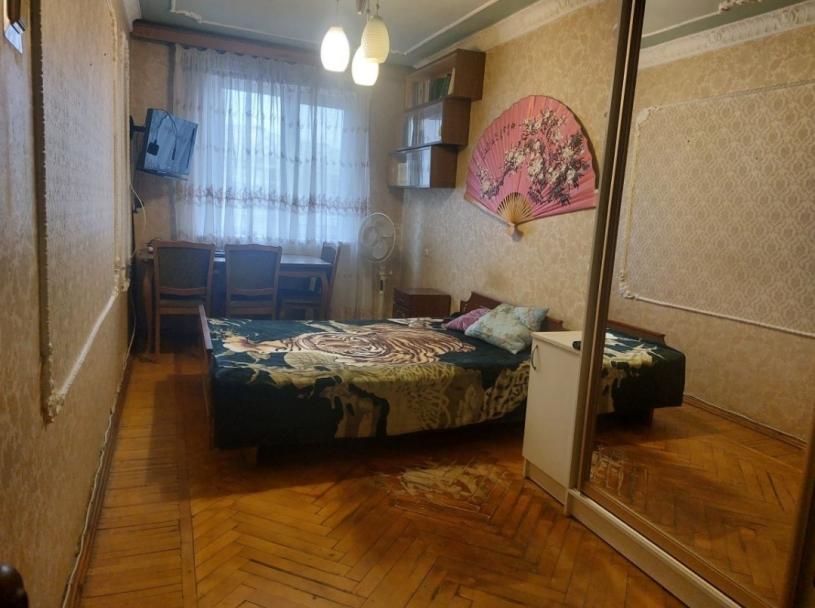 Квартира, 2-кімн., Харьков, 656м/р, Гвардейцев Широнинцев