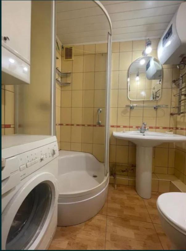 Квартира, 2-кімн., Харьков, Павлово Поле, Науки пр.