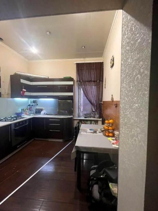 Квартира, 3-кімн., Харьков, Завод Малышева метро, Металлиста