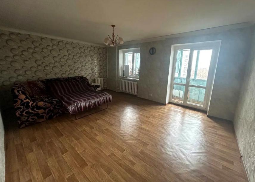 Квартира, 3-кімн., Харьков, 8 хлебзавод, Ферганская