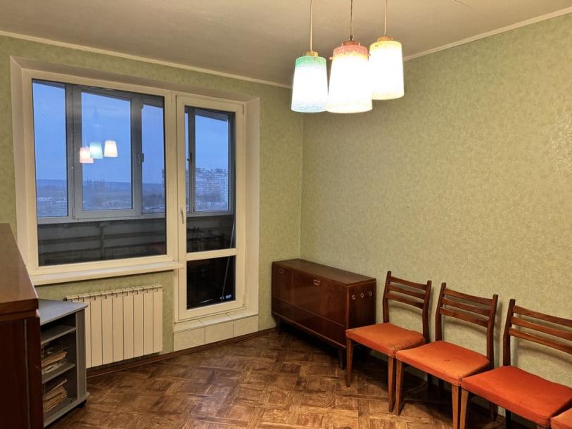 Квартира, 3-кімн., Харьков, Жуковского поселок, Продольная