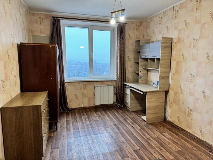 Квартира, 3-кімн., Харьков, Жуковского поселок, Продольная