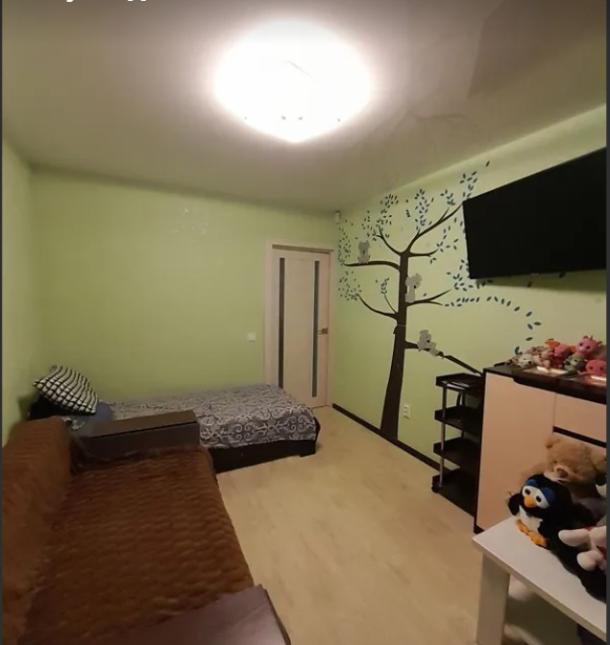 Квартира, 3-кімн., Харьков, 626м/р, Единства (Краснодарская)