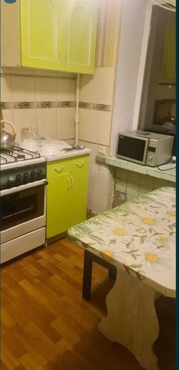 Квартира, 3-кімн., Харьков, Новые Дома, Льва Ландау пр.