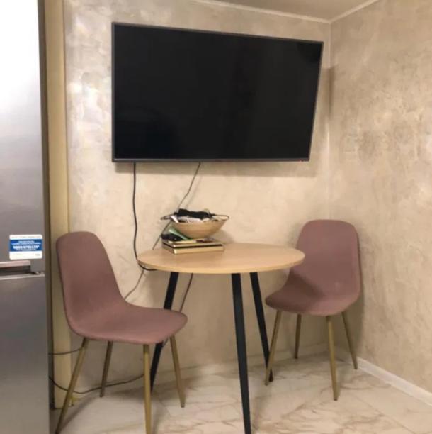 Гостинка, Харьков, Защитников Украины метро, Героев Харькова пр-т