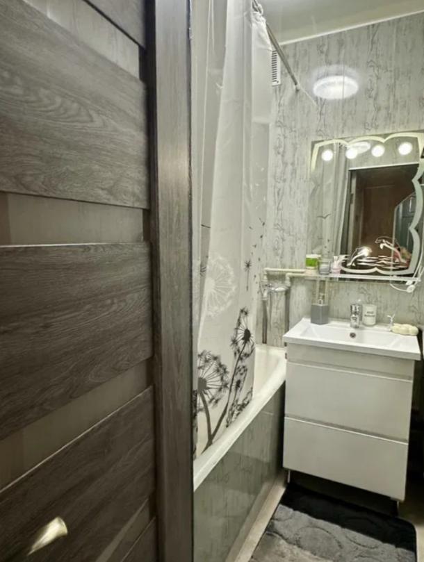 Квартира, 2-кімн., Змиев, Чугуевский район, Пролетарское шоссе