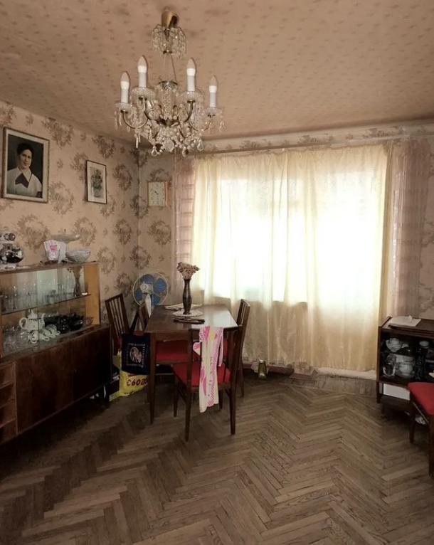 Квартира, 3-кімн., Харьков, Павлово Поле, 23 Августа