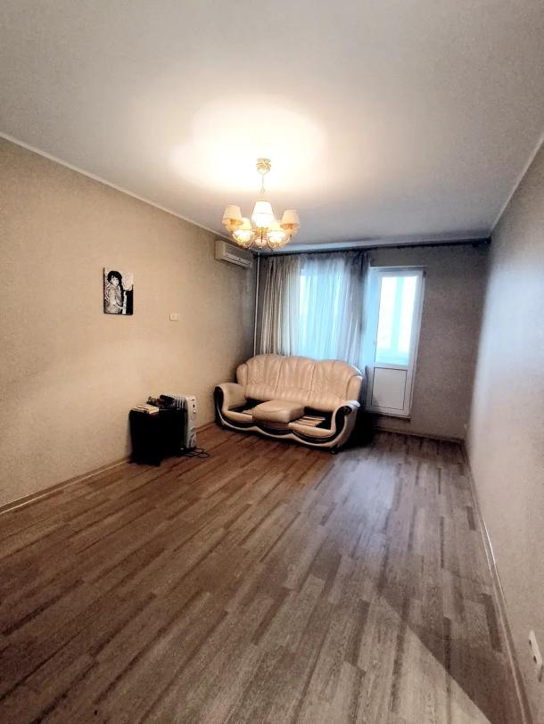 Квартира, 4-кімн., Харьков, 522м/р, Академика Барабашова