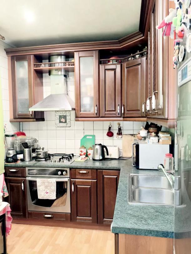 Квартира, 4-кімн., Харьков, 522м/р, Академика Барабашова