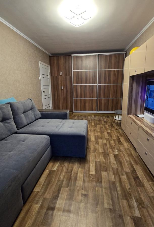 Квартира, 1-кімн., Харьков, 531м/р, Непокоренных (Героев Труда)