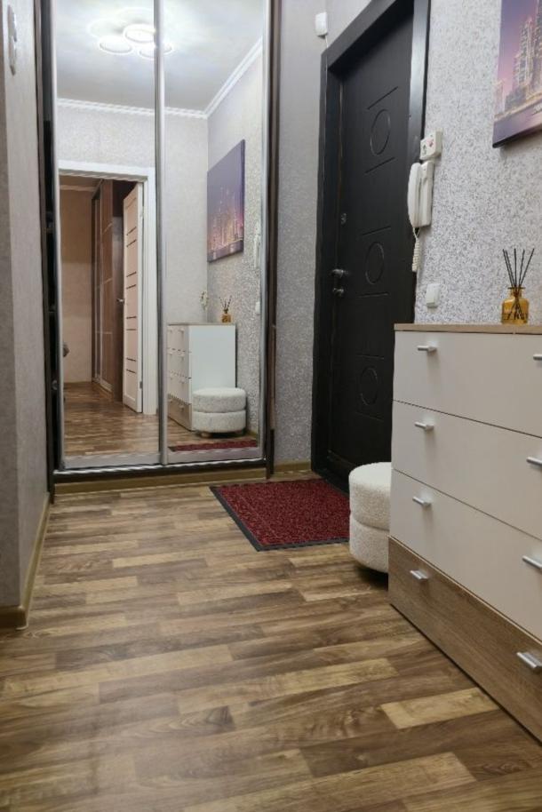 Квартира, 1-кімн., Харьков, 531м/р, Непокоренных (Героев Труда)