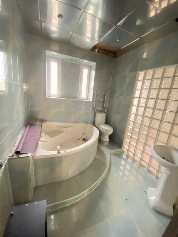 Квартира, 3-кімн., Харьков, Центр, Чернышевская