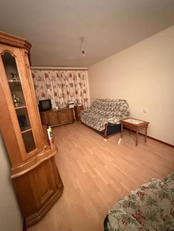 Квартира, 3-кімн., Харьков, 522м/р