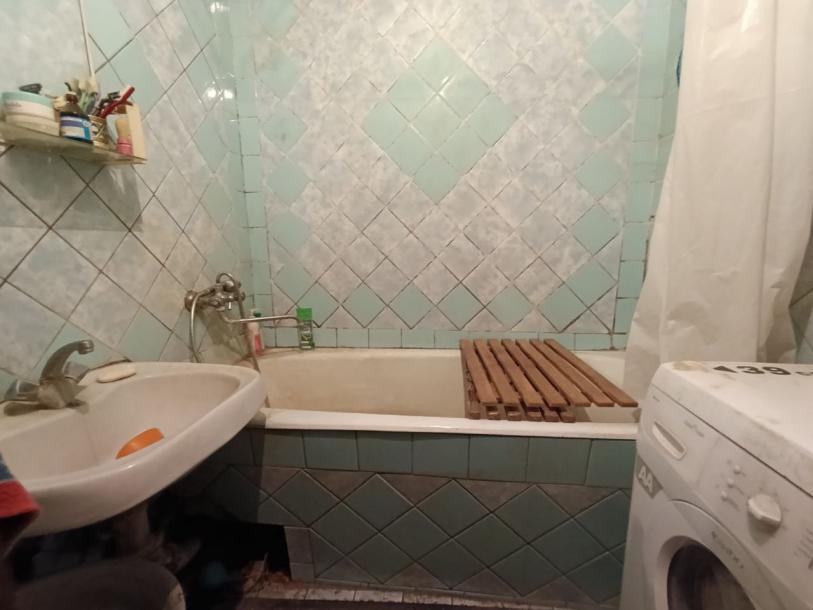 Квартира, 4-кімн., Харьков, 615м/р, Юбилейный пр. (50 лет ВЛКСМ пр.)